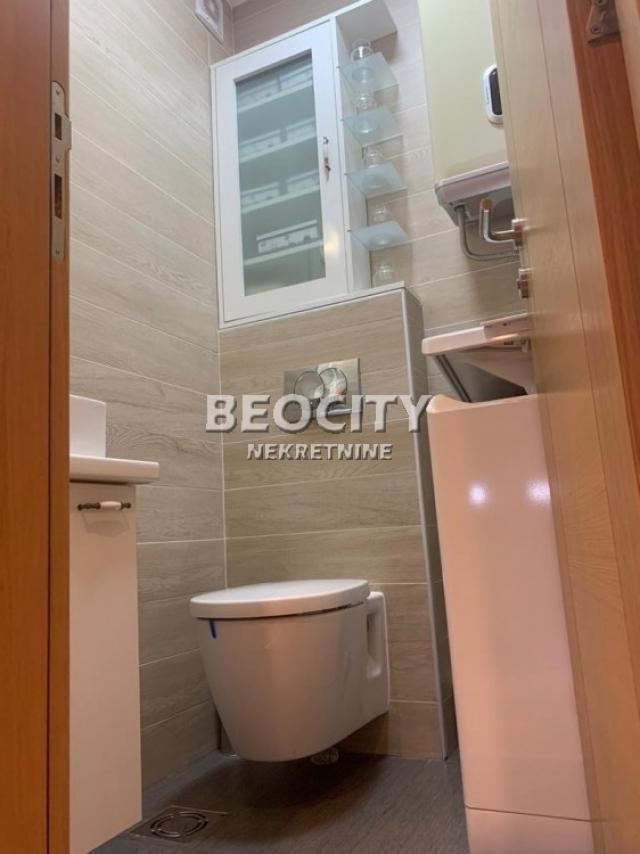 Voždovac, Autokomanda, Jove Ilića, 3. 0, 105m2, 1300EUR