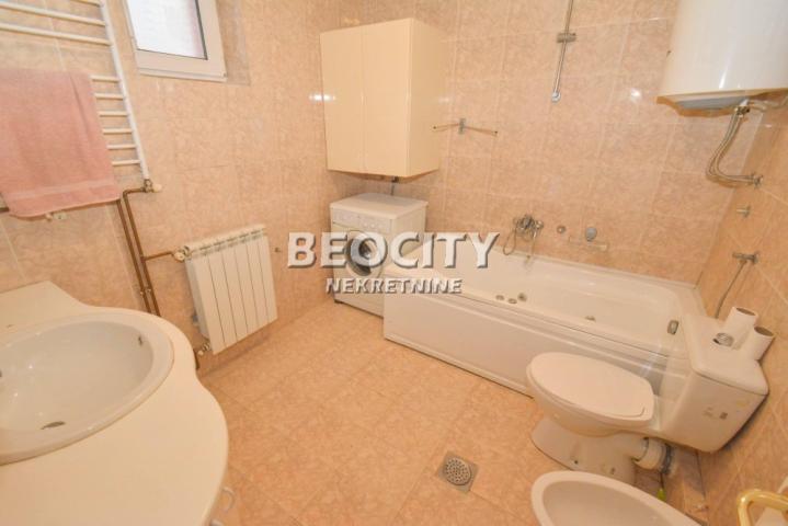 Zvezdara, Mirijevo,  Pere Veljkovića, 3. 0, 111m2, 166390EUR