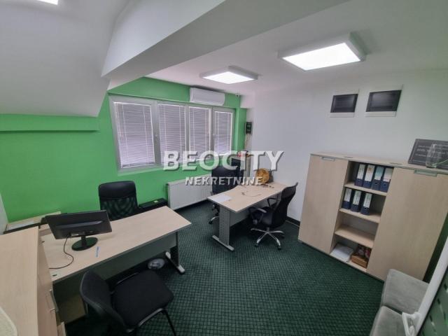 Čačak, Konjevići, Bulevar oslobodioca Čačka, 5. 0, 398m2, 2400EUR