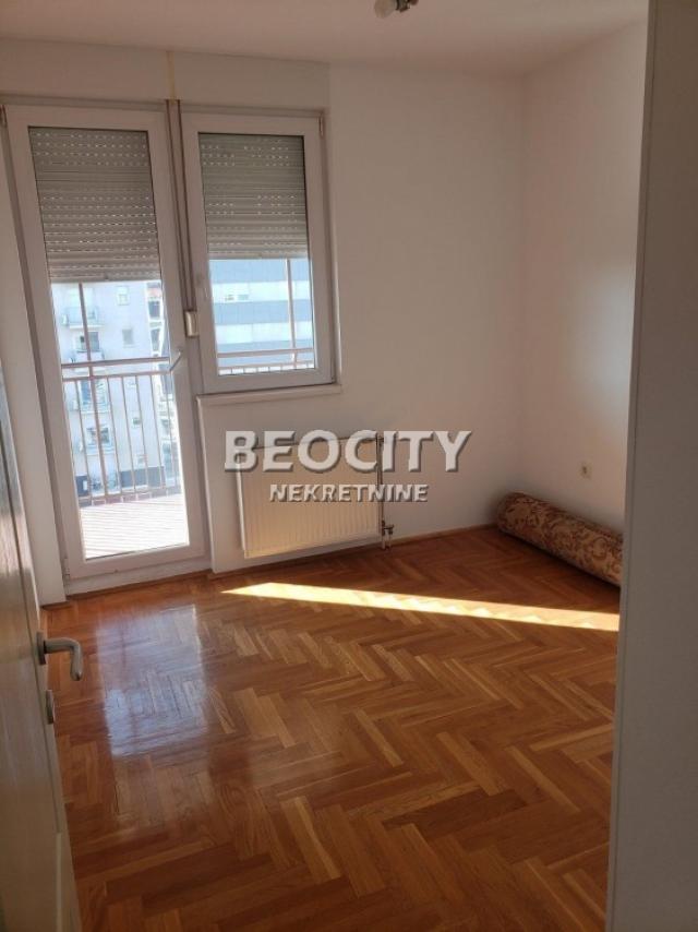 Novi Sad, Adamovićevo Naselje, Bulevar Evrope, 1. 5, 55m2, 131000EUR