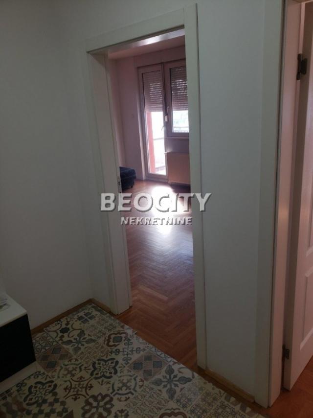 Novi Sad, Adamovićevo Naselje, Bulevar Evrope, 1. 5, 55m2, 131000EUR