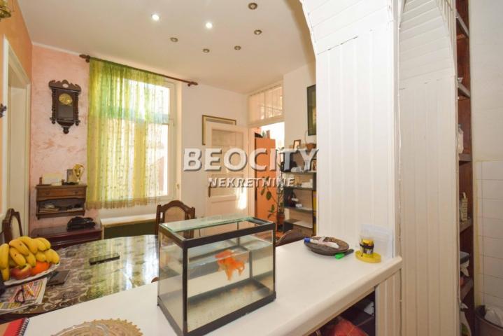 Zemun, Centar, Glavna, 3. 0, 92m2, 170000EUR