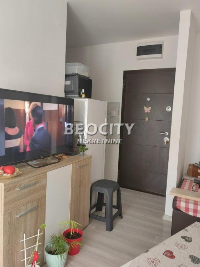 Rakovica, Labudovo brdo, 17. oktobra, 1. 0, 29m2, 66000EUR