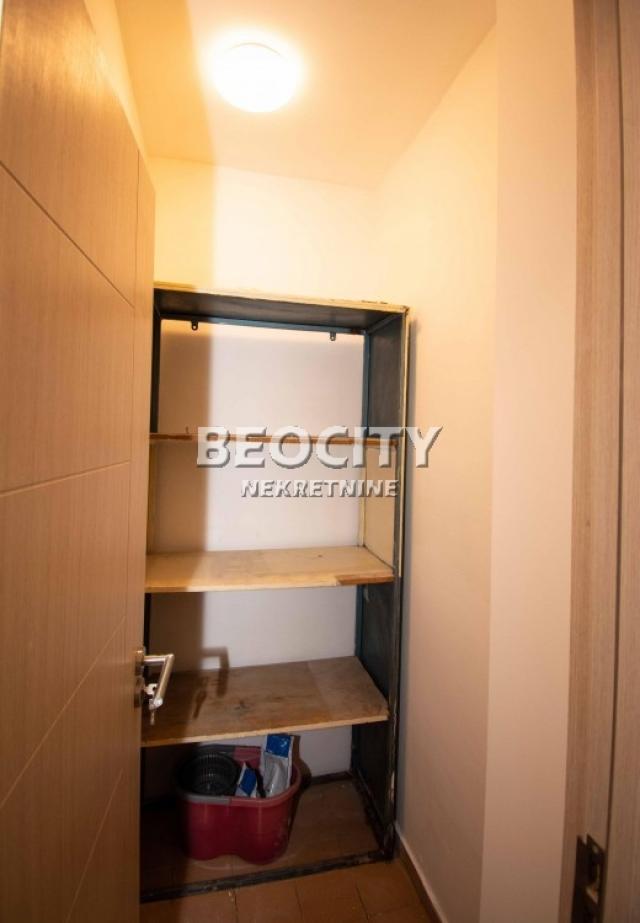 Rakovica, Miljakovac, Osme crnogorske brigade, 3. 0, 67m2, 140000EUR