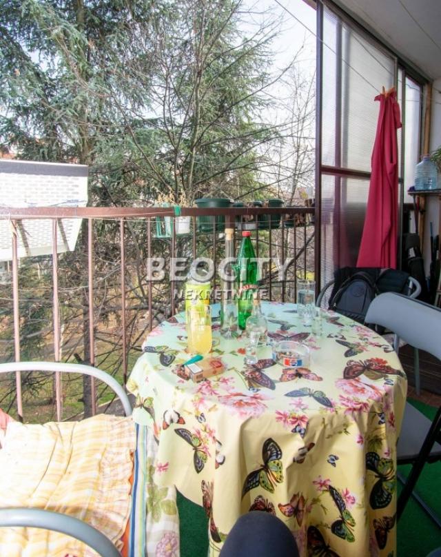 Zvezdara, Mirijevo, Mirka Banjevića, 2. 5, 72m2, 142000EUR