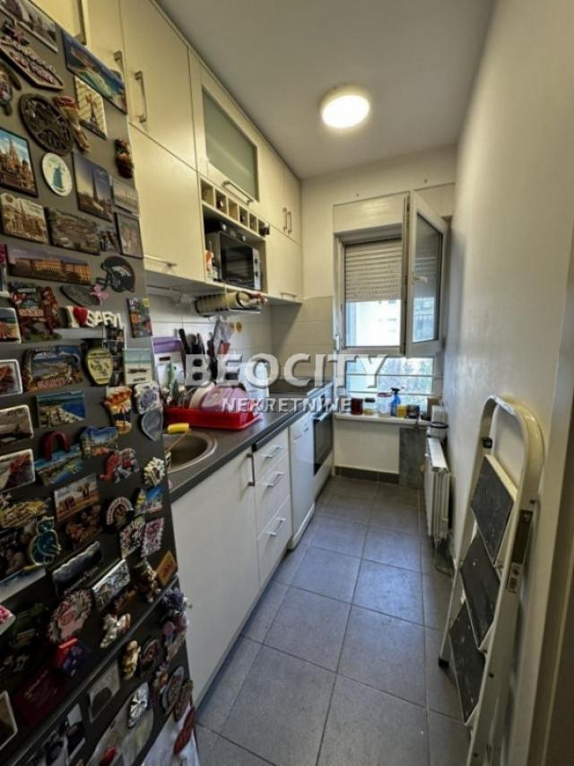 Novi Sad, Novo Naselje, Aleksandra Benjaka, 3. 0, 98m2, 200000EUR