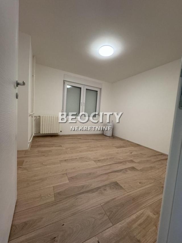 Novi Sad, Centar, Pavla Papa, 2. 5, 58m2, 150000EUR