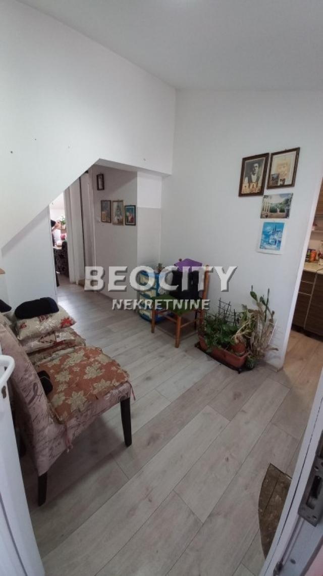 Novi Sad, Socijalno, Vuka Karadžića, 1. 0, 39m2, 61000EUR