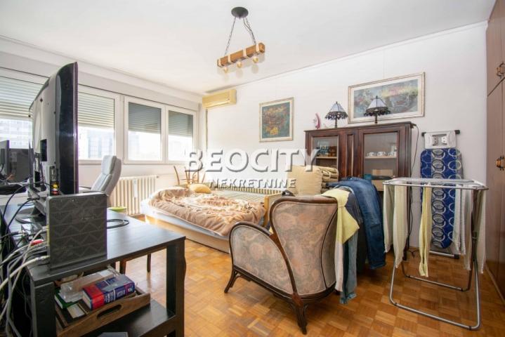 Novi Beograd, Hotel Jugoslavija, Maršala Tolbuhina, 5. 0, 120m2, 375000EUR