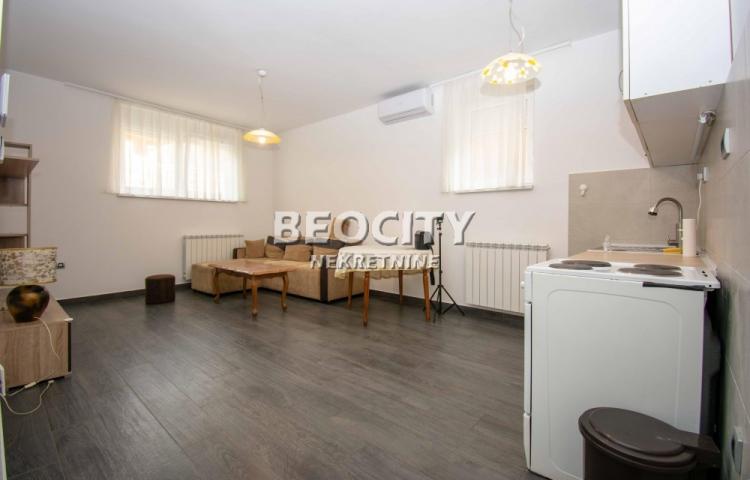 Zemun, Gornji grad, Bosanska, 2. 5, 55m2, 112000EUR