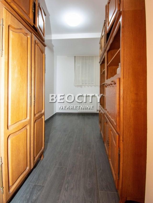 Zemun, Gornji grad, Bosanska, 2. 5, 55m2, 112000EUR