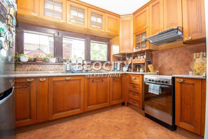 Vračar, Kalenić pijaca, Hadži Ruvimova, 4. 0, 87m2, 350000EUR