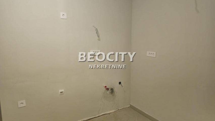 Rakovica, Kanarevo brdo, Petra Konjovića, 3. 5, 73m2, 150000EUR