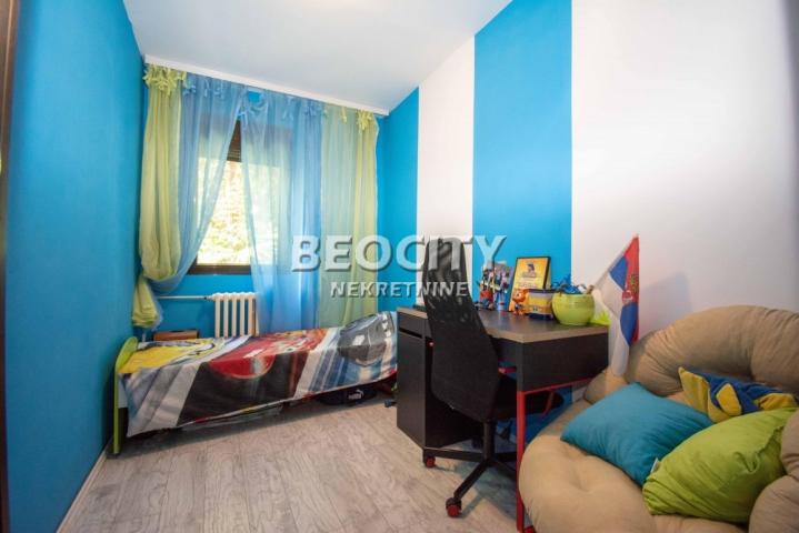 Zvezdara, Mirijevo, Branka Ćopića, 4. 0, 85m2, 183500EUR