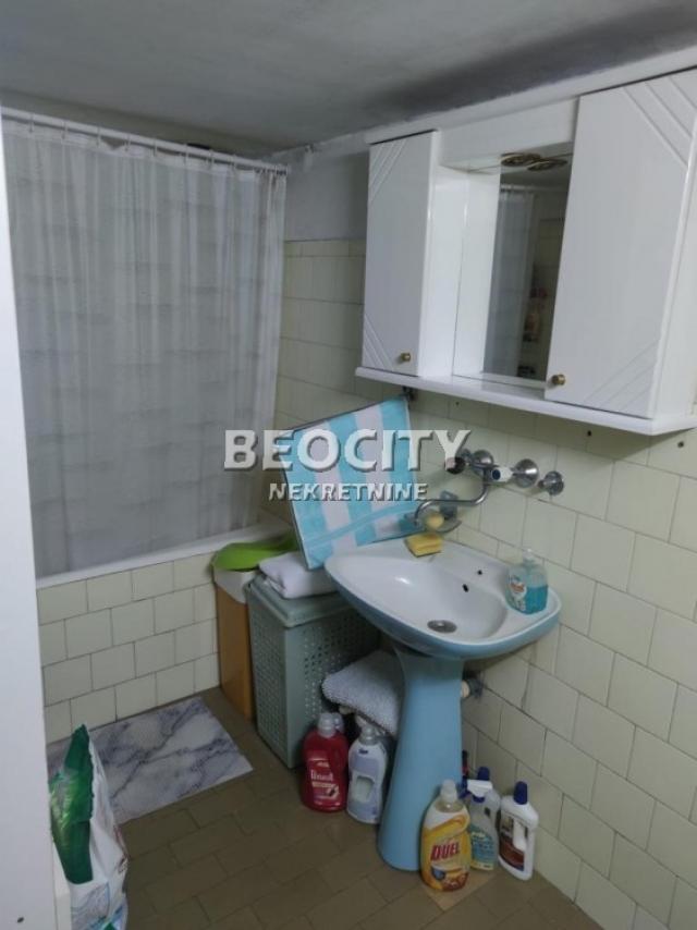 Voždovac, Medaković 3, Borivoja Stevanovića, 3. 0, 104m2, 140400EUR