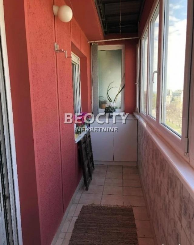 Novi Sad, Nova Detelinara, Kornelija Stankovića, 3. 0, 74m2, 130000EUR