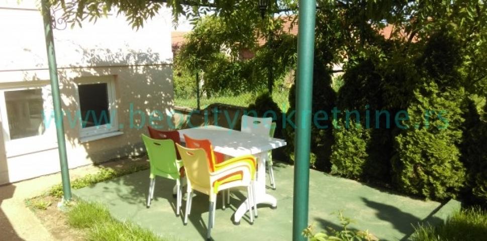 Voždovac, Medaković 3, Grbaljska, 6. 0, 360m2, 295000EUR