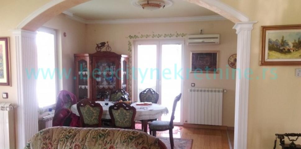 Voždovac, Medaković 3, Grbaljska, 6. 0, 360m2, 295000EUR