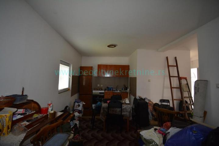 Rakovica, Centar, Kraljice Jelene, 3. 0, 102m2, 85000EUR