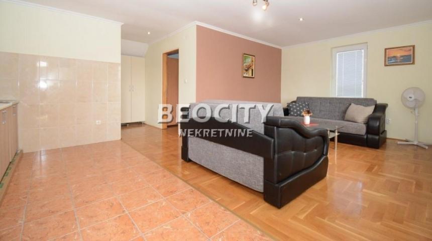 Zemun, Batajnica, DVE KUĆE Branislava Barišića Doktora, 12. 0, 540m2, 550000EUR DVE KUĆE