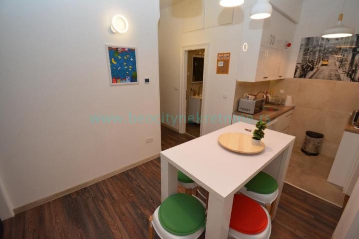 Stari grad, Obilićev venac, Maršala Birjuzova, 2. 5, 65m2, 225000EUR