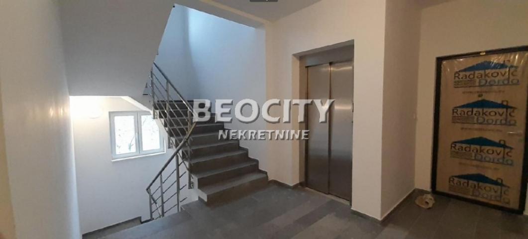 Grocka, Kaluđerica, Bulevar revolucije, 2. 5, 68m2, 85000EUR