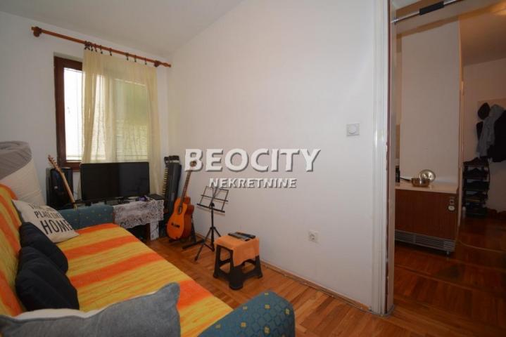 Rakovica, Vidikovačka padina, Kneževačka, 1. 0, 30m2, 59700EUR