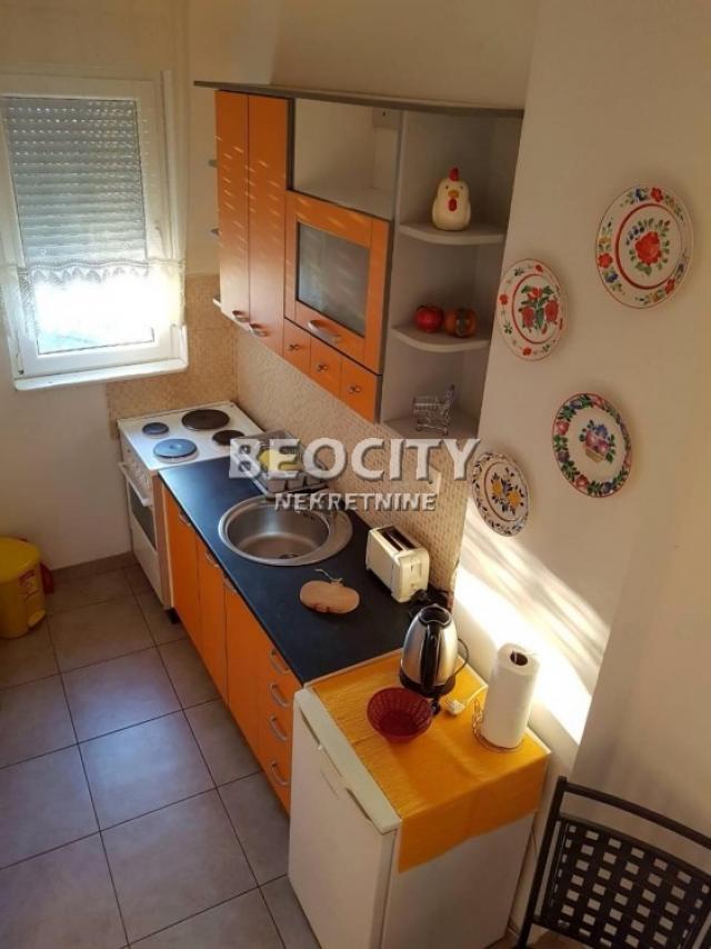 Novi Sad, Adamovićevo Naselje, Vardarska , 2. 0, 45m2, 114000EUR