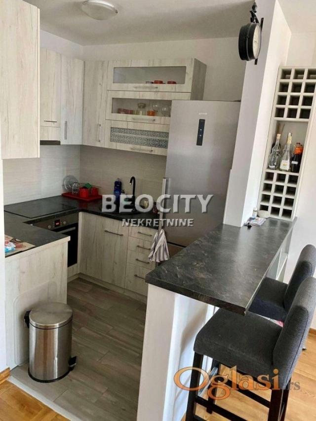 Novi Sad, Grbavica, Bulevar Cara Lazara, 1. 5, 50m2, 149000EUR