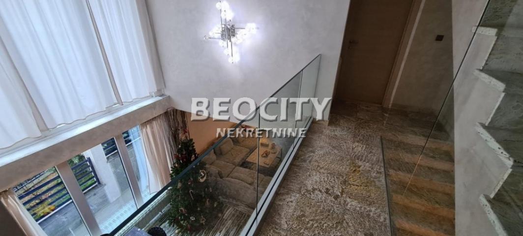 Rakovica, Stari Košutnjak, Rakovička, 10. 0, 570m2, 6000EUR