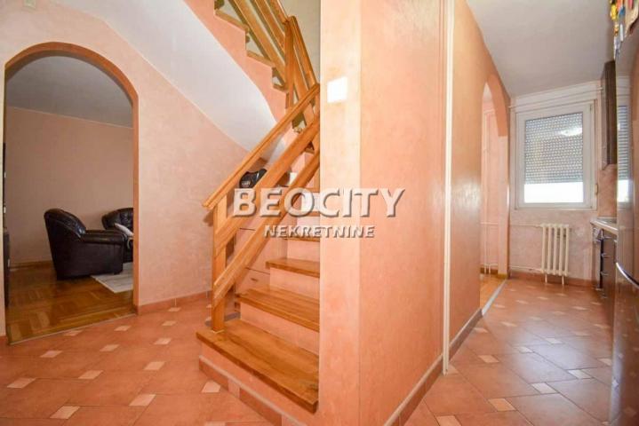 Rakovica, Labudovo brdo, Ljubomira Ivkovića Šuce, 4. 0, 90m2, 204000EUR