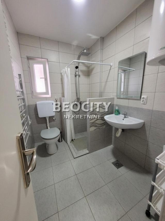 Obrenovac, Obrenovac (mesto), Vašarište, 4. 0, 130m2, 1250EUR