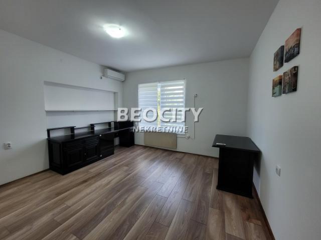 Obrenovac, Obrenovac (mesto), Vašarište, 4. 0, 130m2, 1250EUR