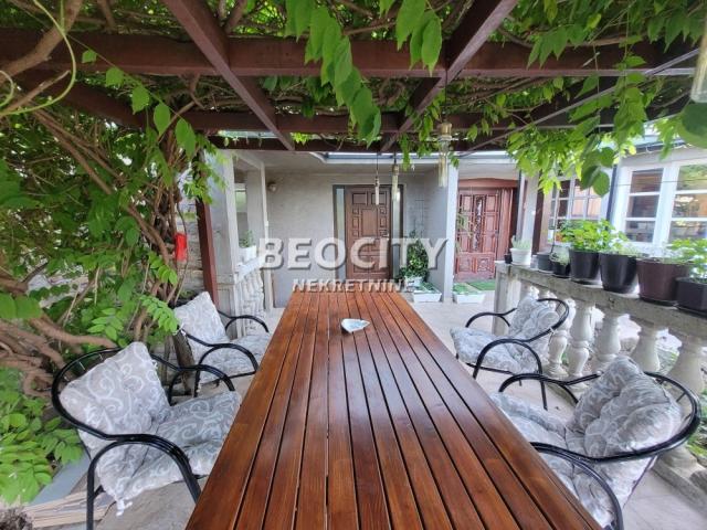 Obrenovac, Obrenovac (mesto), Vašarište, 4. 0, 130m2, 1250EUR