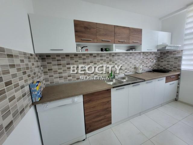 Obrenovac, Obrenovac (mesto), Vašarište, 4. 0, 130m2, 1250EUR