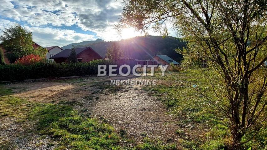 Kolašin, Kolašin, Sportska zona, 3a, 60000EUR