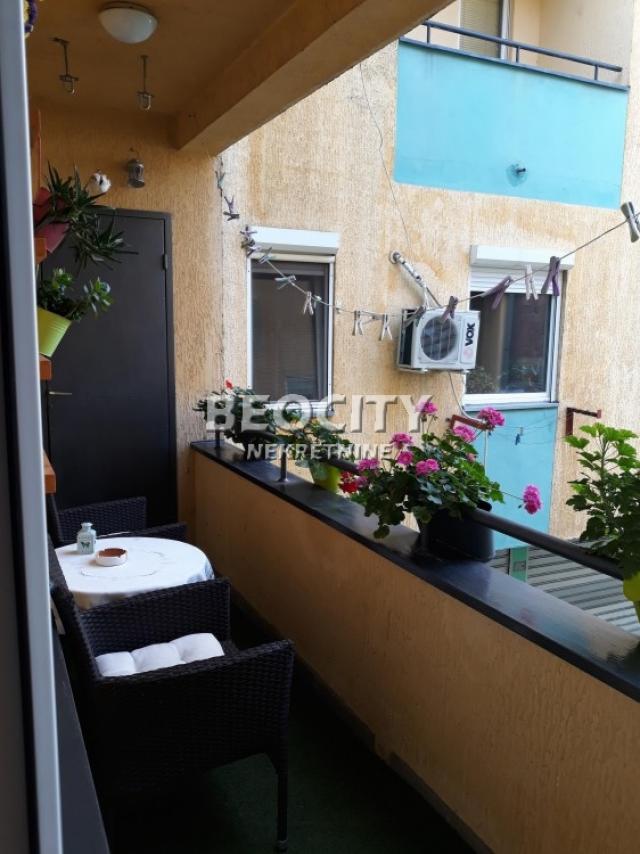 Novi Sad, Centar, Matice srpske, 2. 0, 54m2, 172800EUR