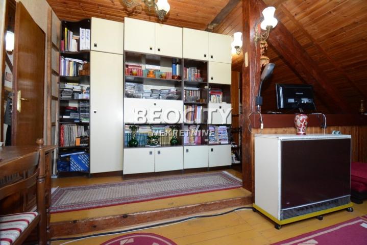 Rakovica, Centar, Stevana Lukovića, 2. 5, 69m2, 115000EUR