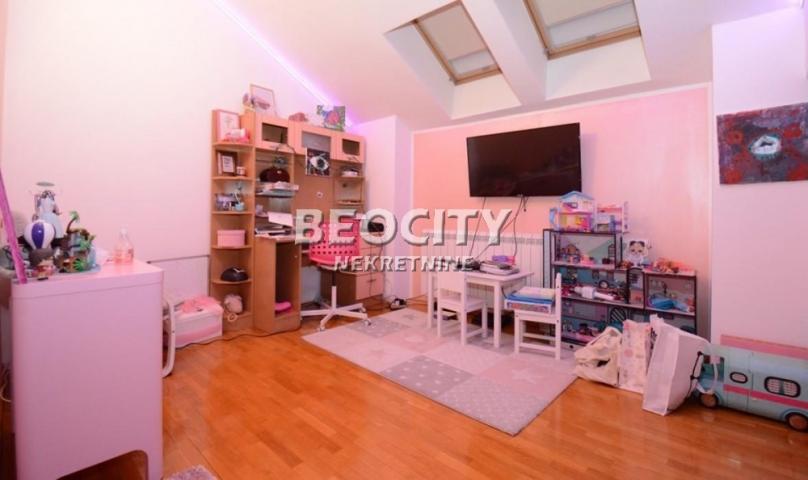 Zvezdara, Đeram pijaca, Djevđelijska , 5. 0, 150m2, 1500EUR