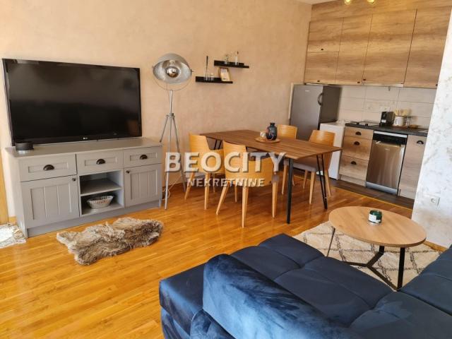 Kopaonik, Centar, Stefana Prvovenčanog, 2. 0, 83m2, 110000EUR