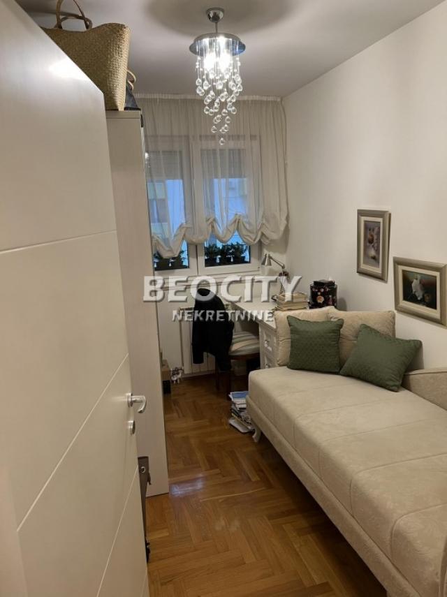 Novi Sad, Liman 3, Krilova, 3. 0, 56m2, 210000EUR