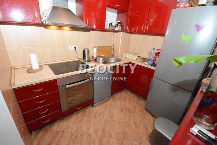 Čukarica, Žarkovo, Spasenovićeva, 3. 0, 82m2, 135000EUR