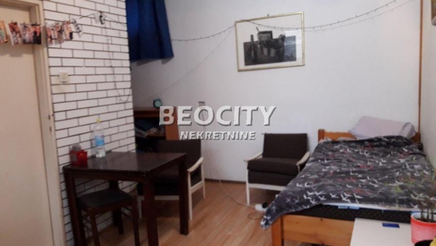 Novi Sad, Centar, Vuka Karadžića, 1. 0, 29m2, 75000EUR