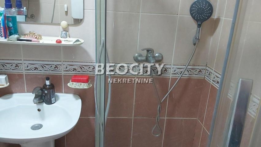 Novi Sad, Rotkvarija, Stjepana Mitrova Ljubiše, 1. 5, 46m2, 95000EUR