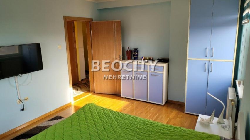 Novi Sad, Bulevar Evrope, Cvećarska, 2. 0, 60m2, 180000EUR