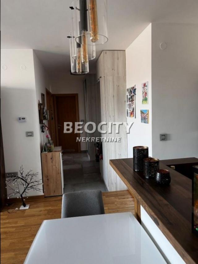 Novi Sad, Sajam, Branka Bajića, 2. 5, 64m2, 185000EUR