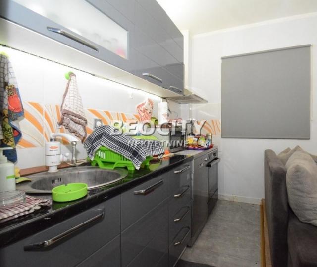 Voždovac, Vojvode Vlahovića, Miodraga Živanova , 3. 0, 63m2, 126000EUR