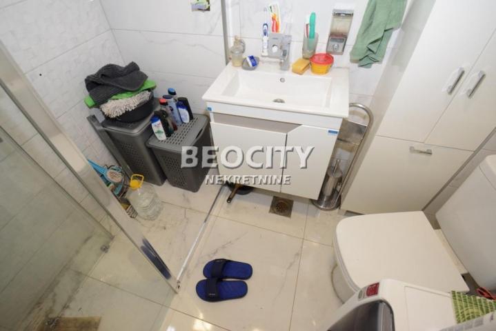 Voždovac, Vojvode Vlahovića, Miodraga Živanova , 3. 0, 63m2, 126000EUR