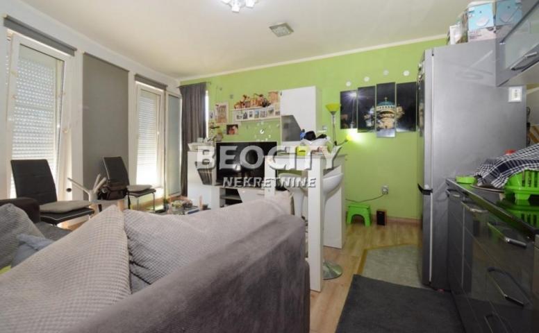 Voždovac, Vojvode Vlahovića, Miodraga Živanova , 3. 0, 63m2, 126000EUR