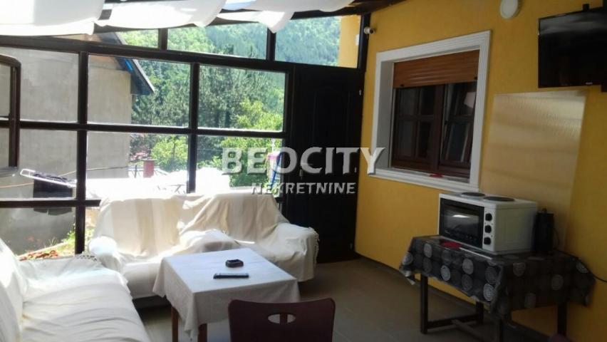 Kraljevo, Bogutovačka Banja, , 10. 0, 174m2, 80000EUR